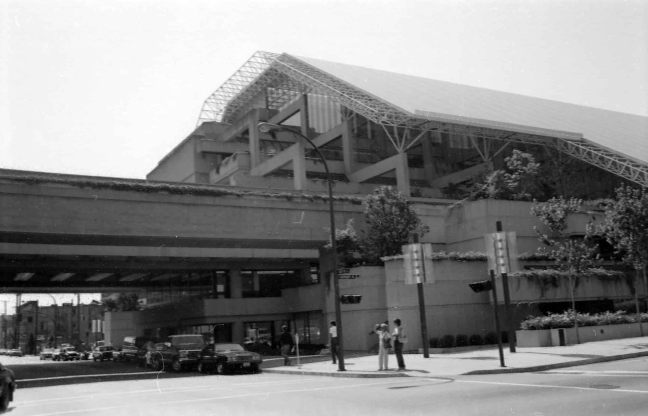 800 Smithe Street in 1981. City of Vancouver Archives, CVA 779-W07.25