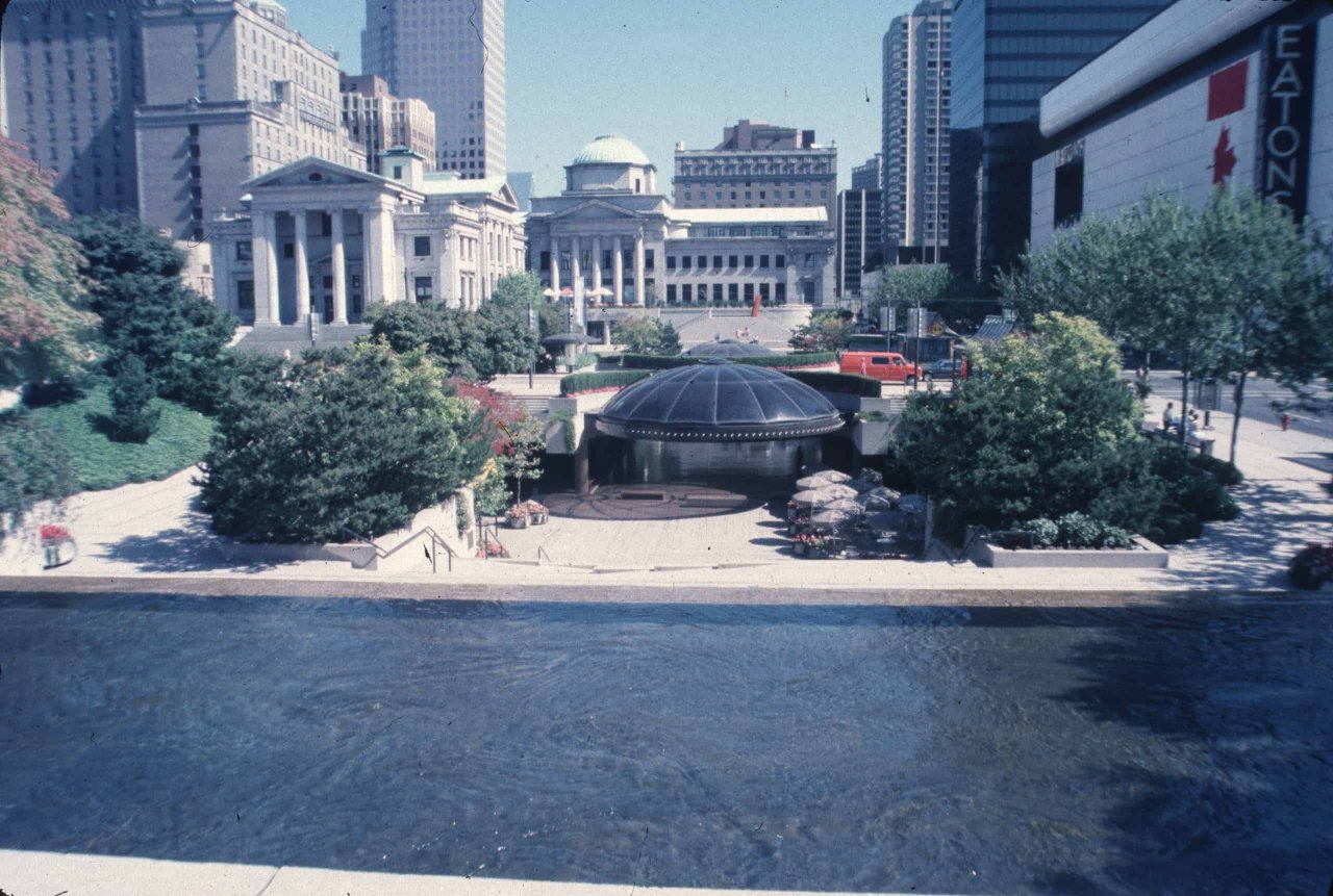 Robson Square complex in 1986. City of Vancouver Archives, CVA 784-111.