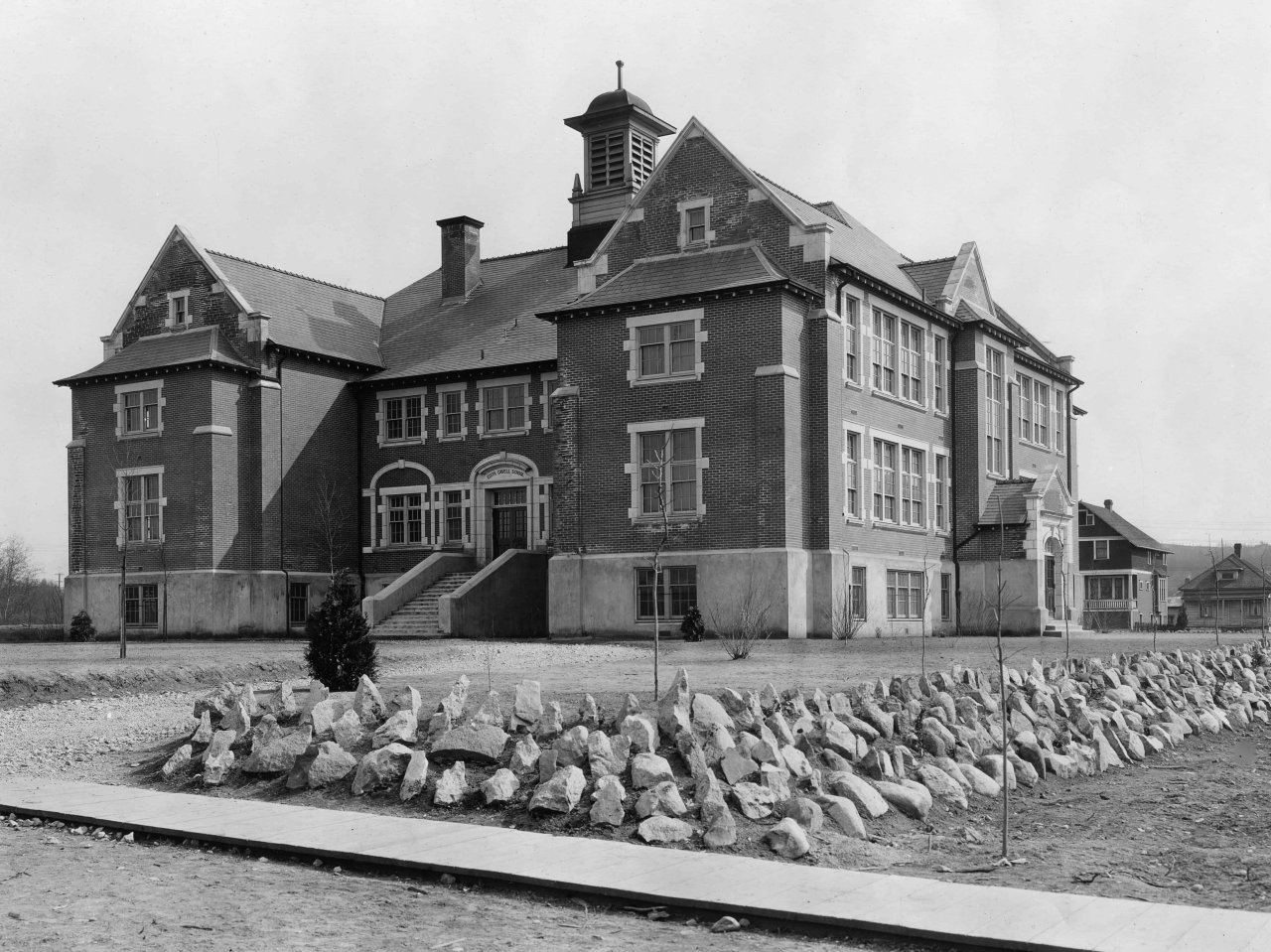 Edith Cavell School. Source City of Vancouver Archives