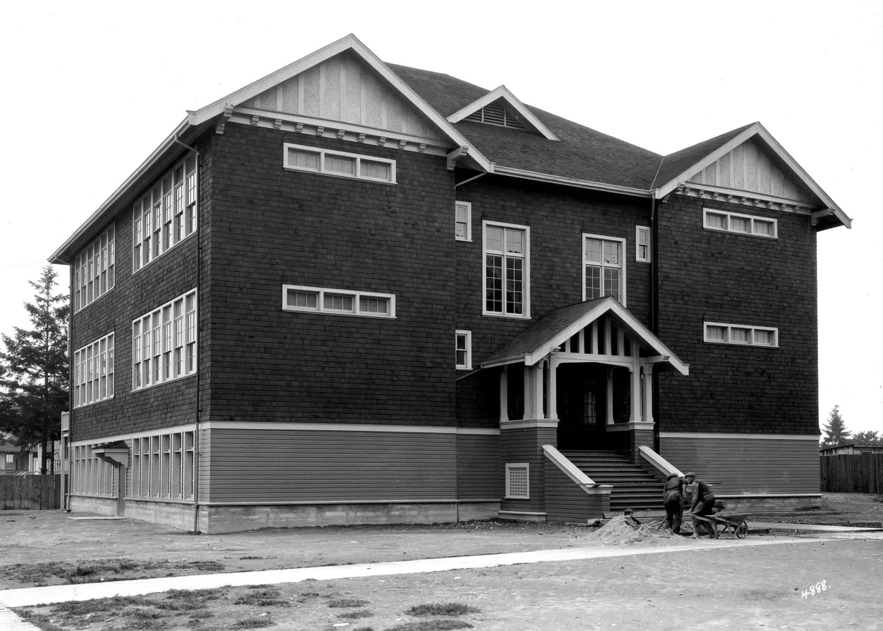 John Oliver School #5 City of Vancouver Archives