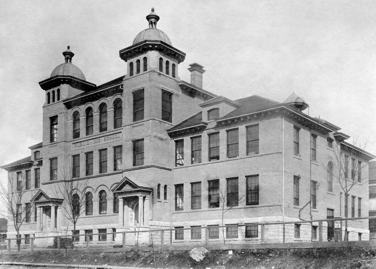 Exterior of Admiral Seymour School at 1130 Keefer St c.1902. Source: City of Vancouver Archives 103-08