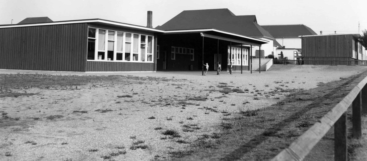 Queen Elizabeth School Vancouver School Board Archives