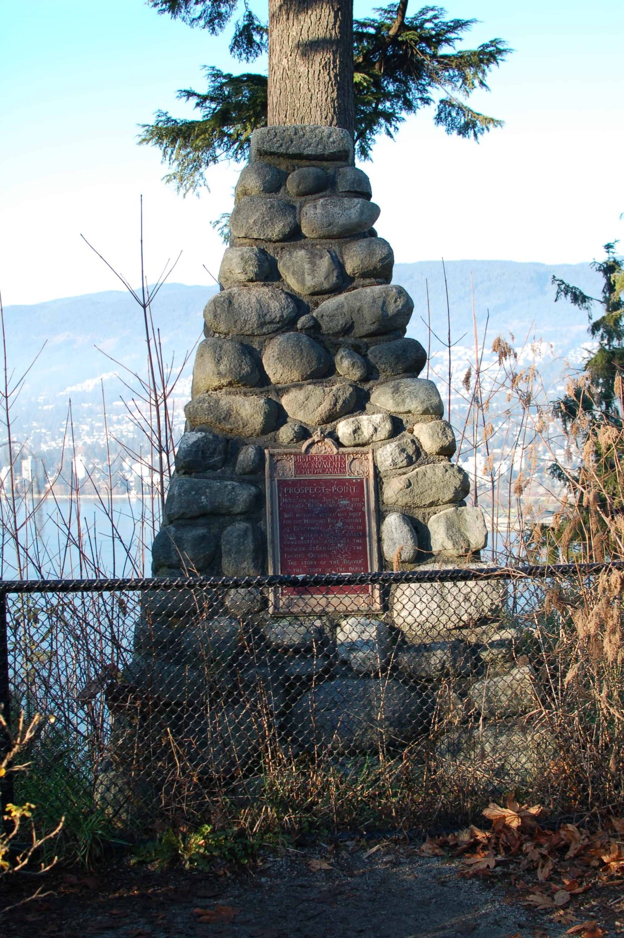 SS Beaver Tablet and Cairn. Credit: Madeleine de Trenqualye