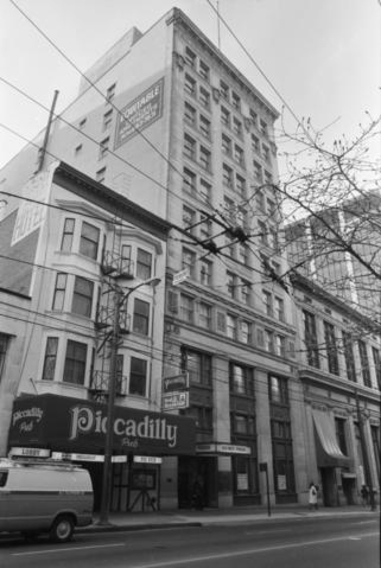 Showing the Piccadilly Hotel beside 626 W Pender St. Source: City of Vancouver Archives 790-1786_141