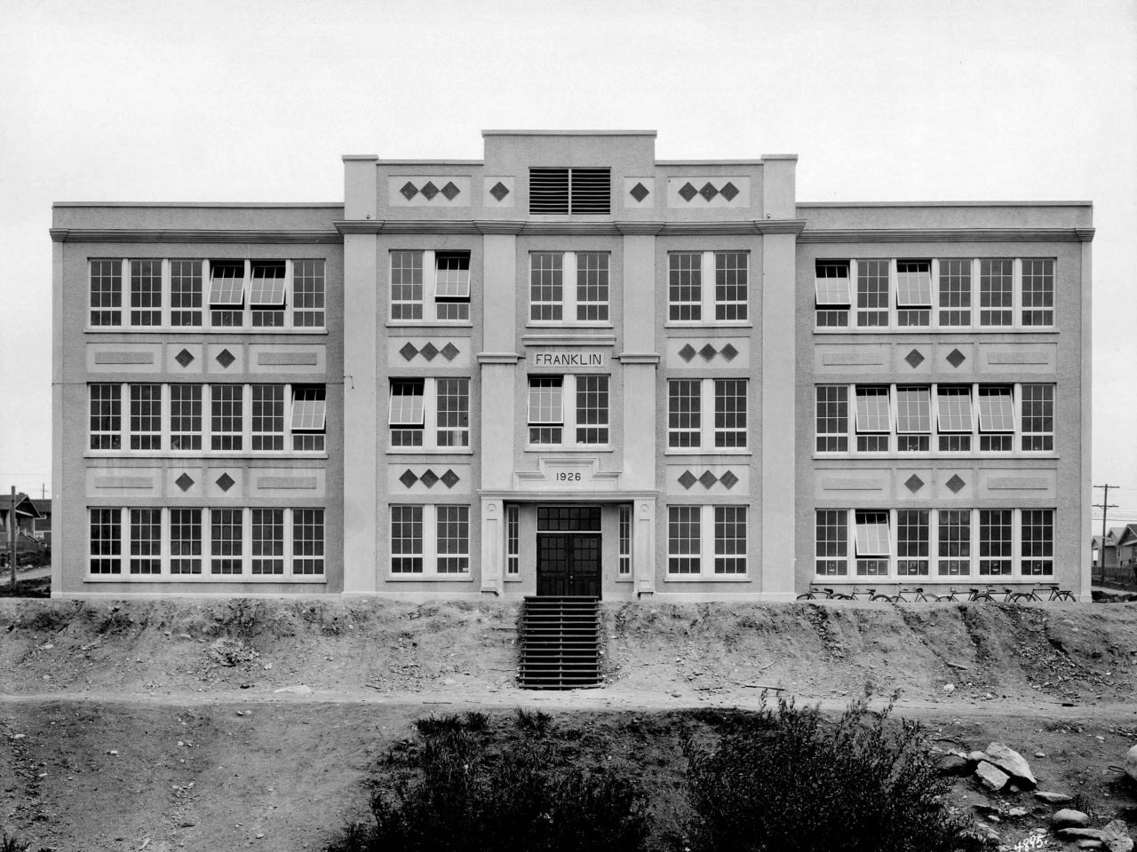 Sir John Franklin School, City of Vancouver Archives