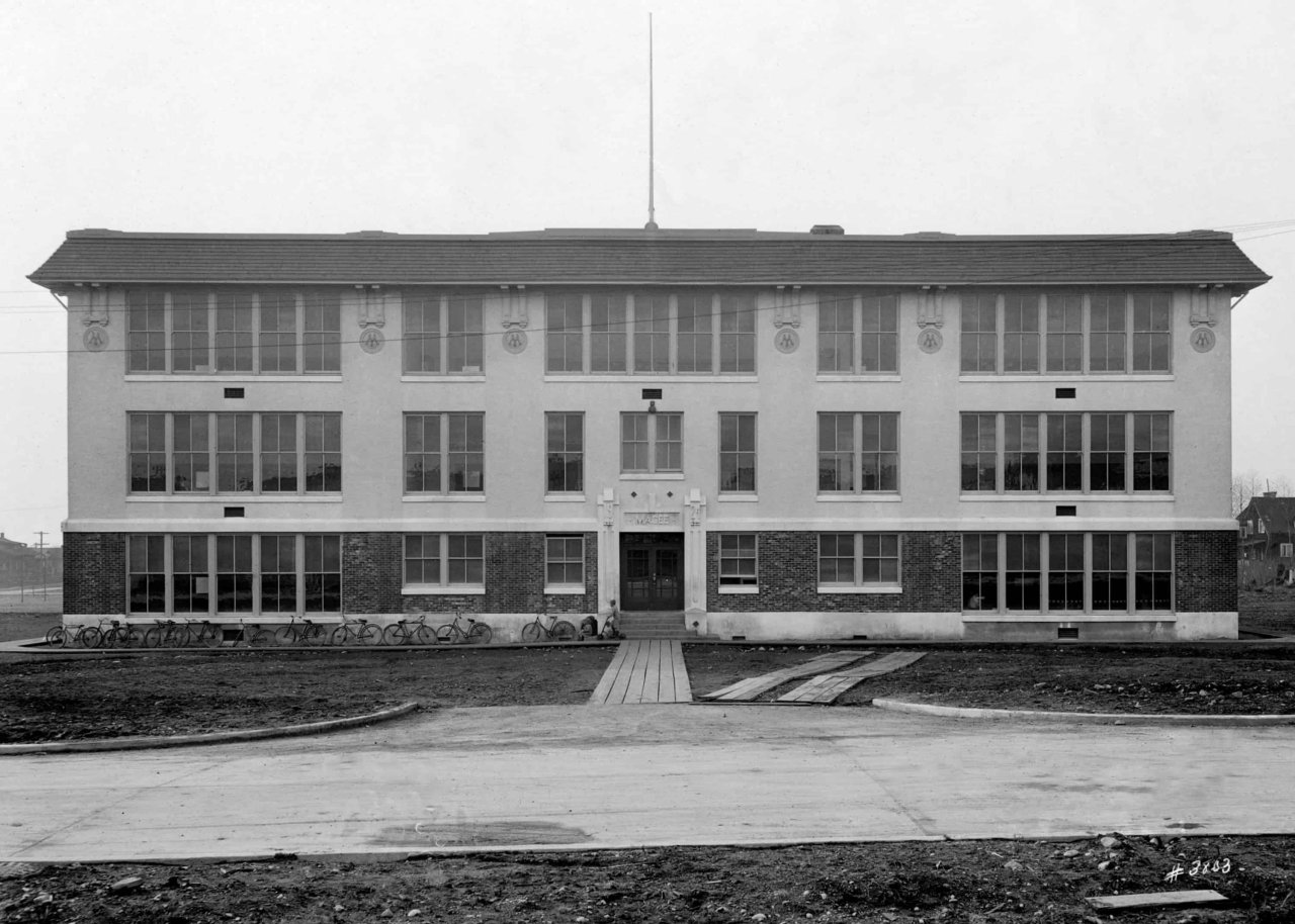 Magee Elementary School, which became Maple Grove Elementary in 1953. Source: City of Vancouver Archives Sch N55.1