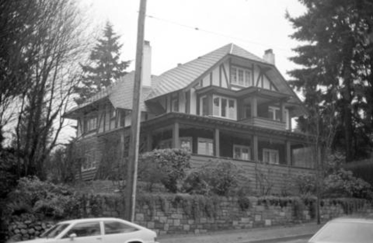 1826 Blanca Street, 1986. Source: City of Vancouver Archives 791-0991