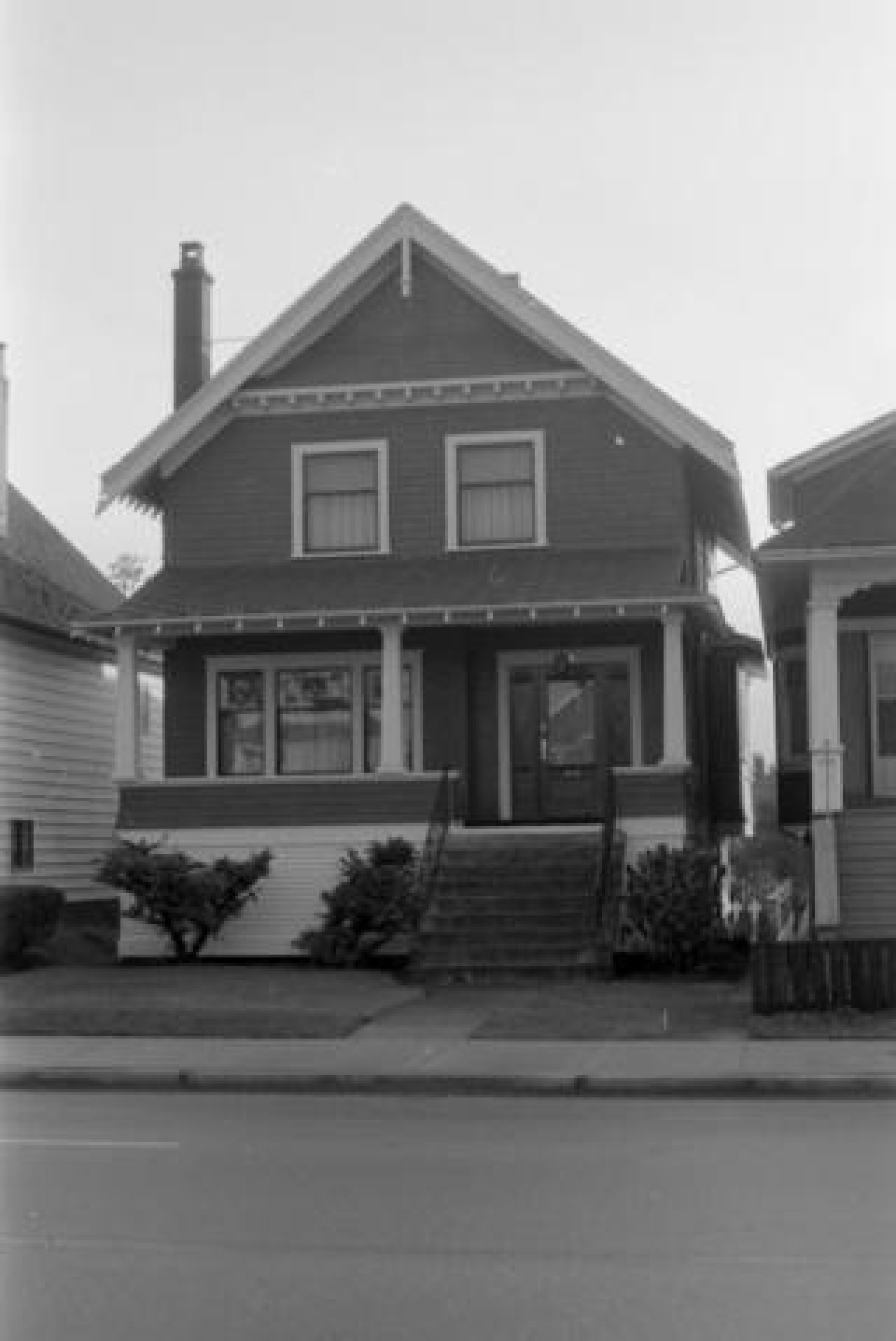 1842 E 12th Ave, 1985. Source: City of Vancouver Archives 791-0468_141