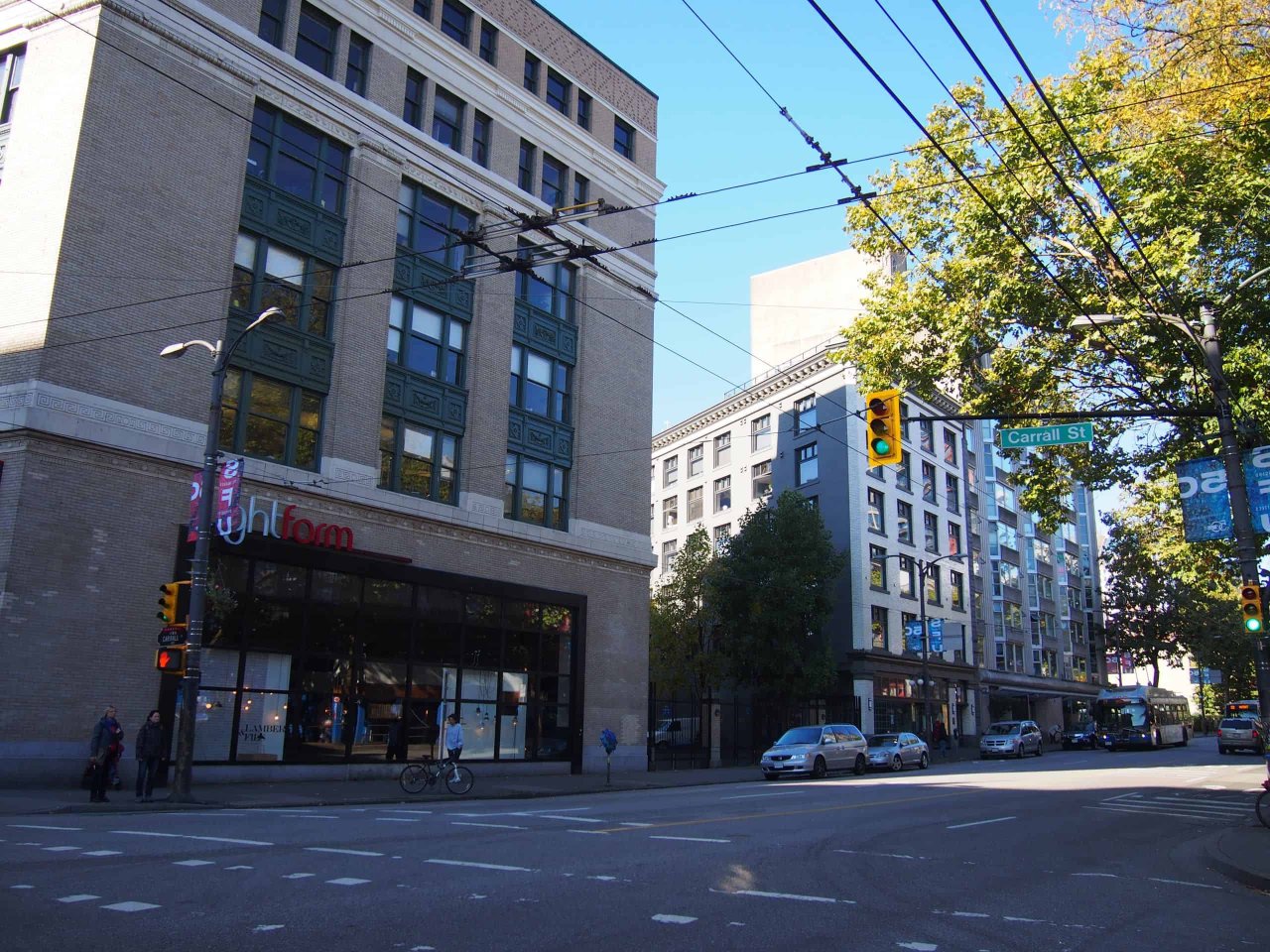 the space in the middle between the 2 buildings is 10-12 W Hastings. Photo: Madeleine de Trenqualye