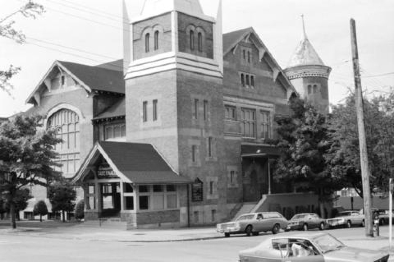 Evangelistic Tabernacle at 10th and Quebec in 1985. Source: City of Vancouver Archives 790-0243