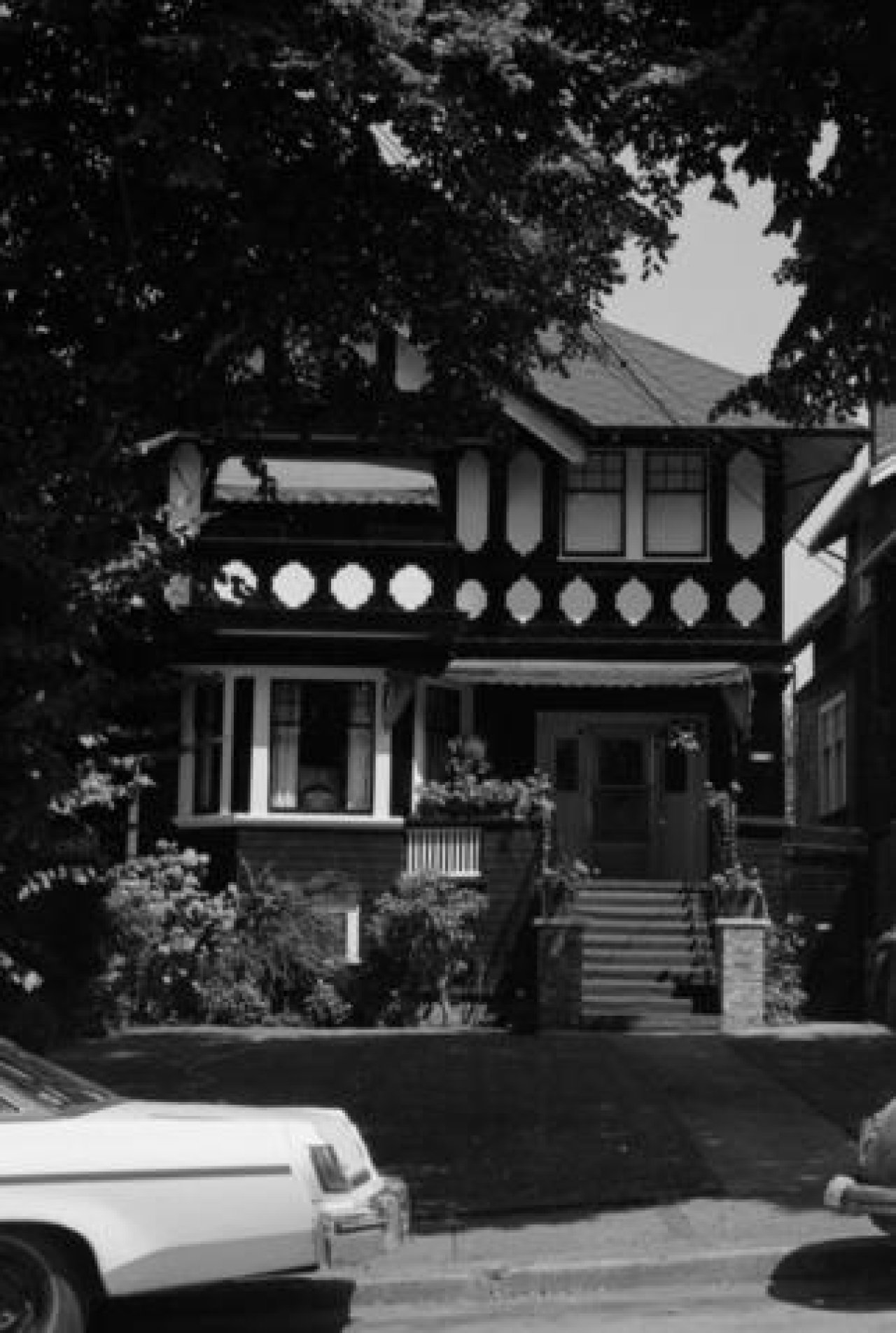 2631 West 2nd Avenue c. 1978
Source: City of Vancouver Archives Item : CVA 786-15.20 - 2631 W. 2nd Avenue